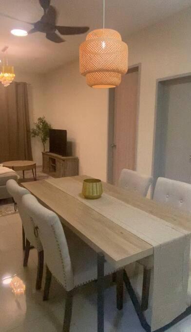 Orked Vanda, 3 Bedroom Apartment, Seaview Netflixwifiyoutube Куала-Тренгану Экстерьер фото